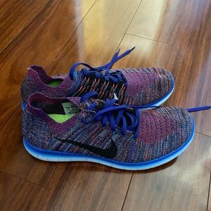 Nike Free Run Flyknit sneakers size 9.5US